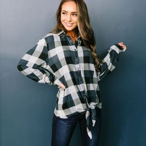 Checkered Past Button-Down Tie Front Top STRETCHY!